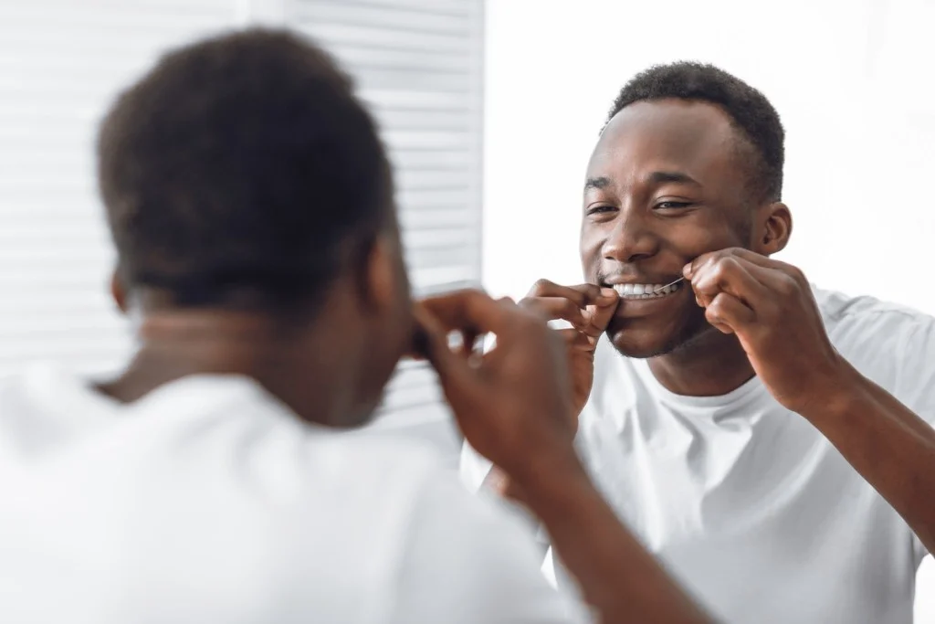 five-early-warning-signs-of-gum-disease_68a89419cb259