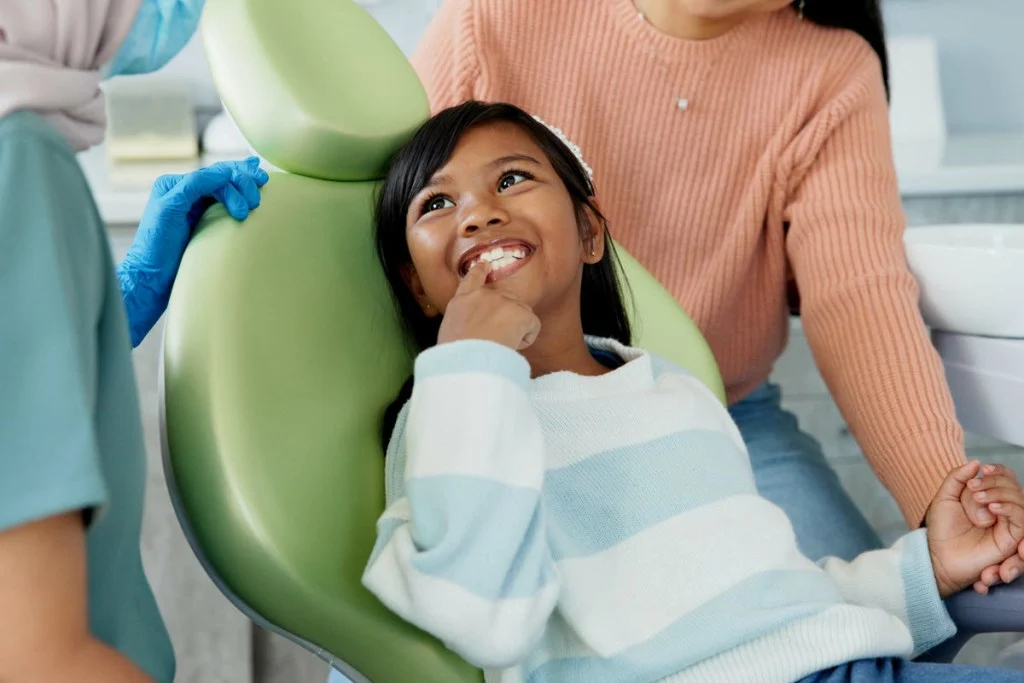 signs-your-child-may-need-early-orthodontic-care_68a896a476b19